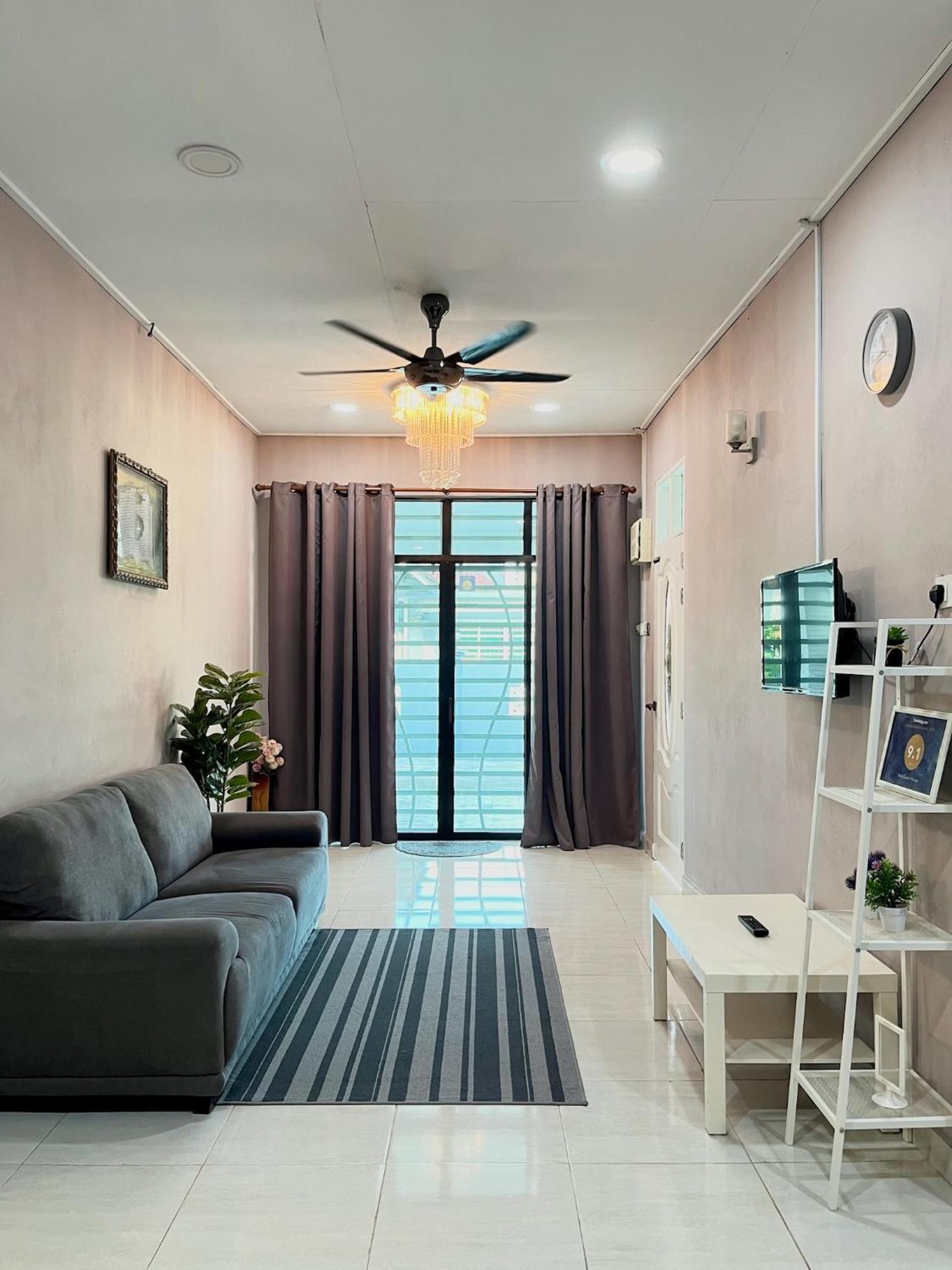 Aina Guest House Kota Bharu Exteriér fotografie